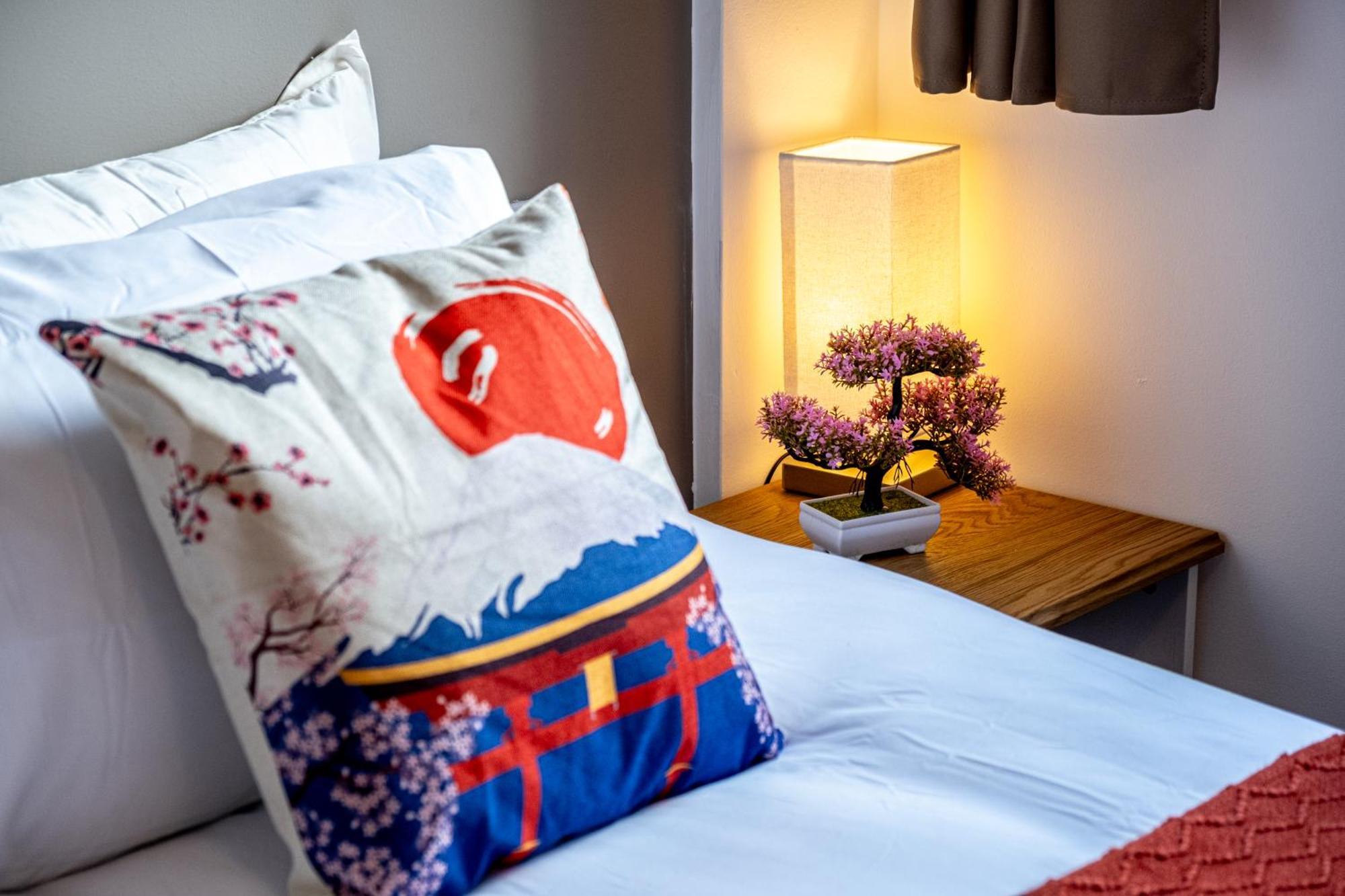 Anime Suite - Central And Free Parking With Netflix Birmingham Exteriér fotografie